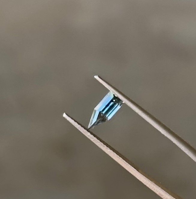 0.75ct Blue Australian Sapphire