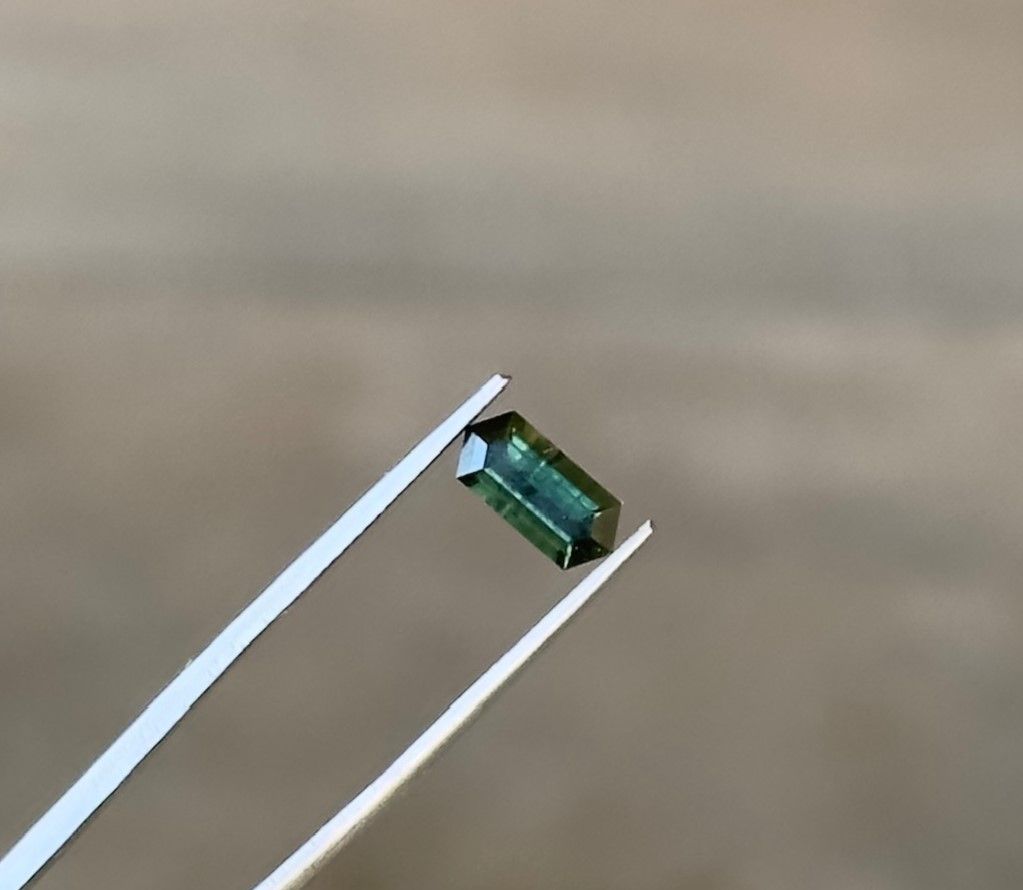 1.25ct Green Australian Sapphire