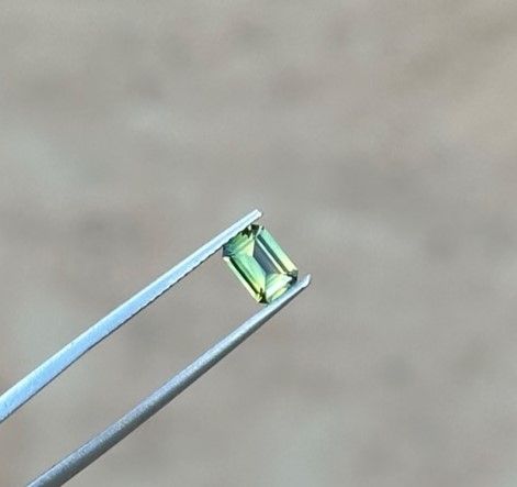 0.75ct Green Australian Sapphire