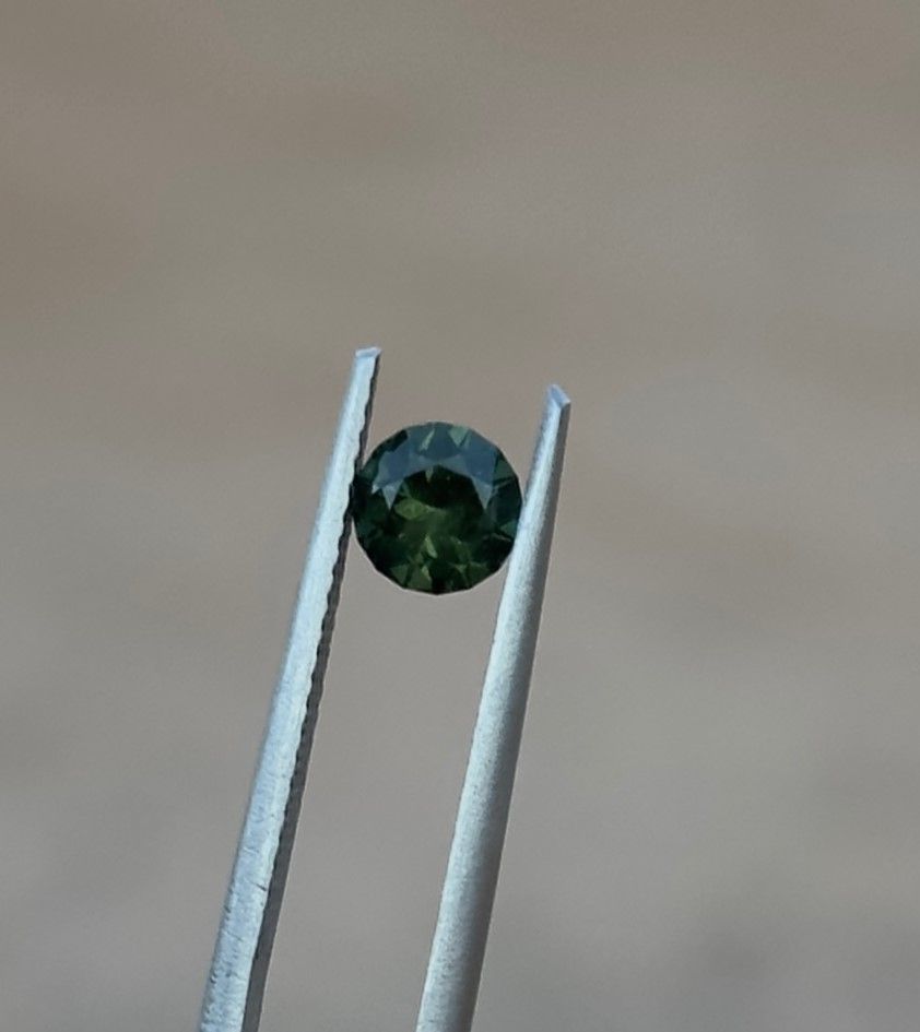 0.65ct Green Australian Sapphire