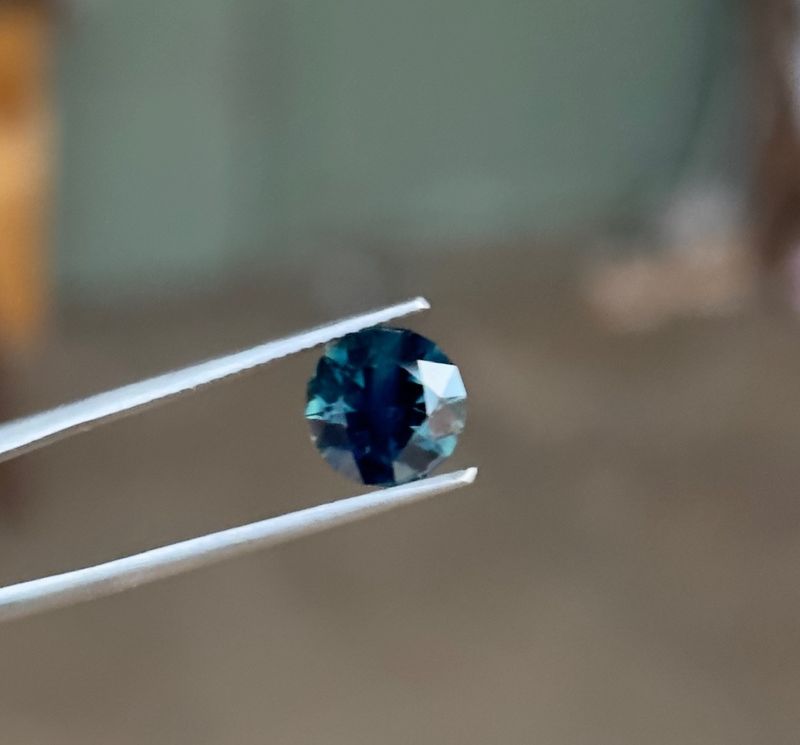 2.66ct  Australian Parti Sapphire