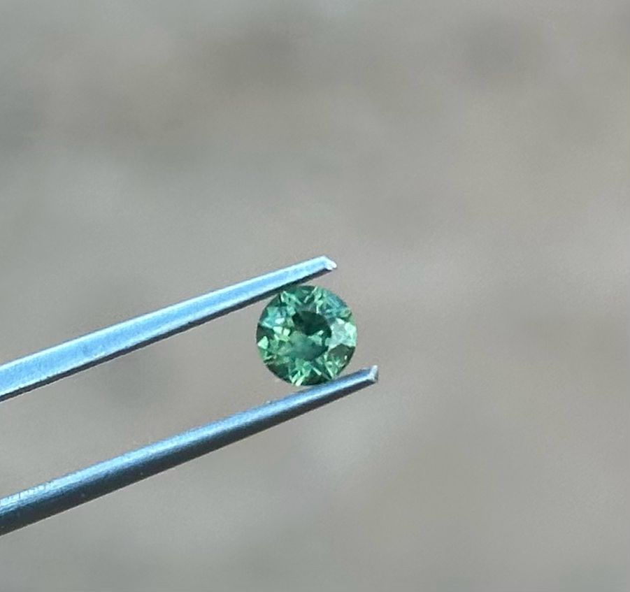 0.3ct Green Australian Sapphire