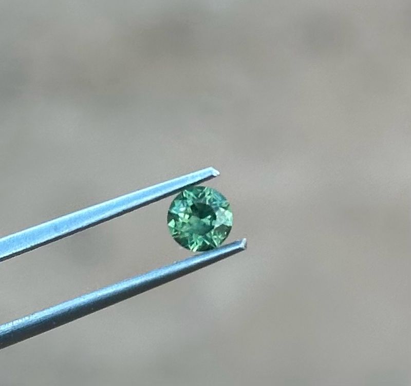 0.3ct Green Australian Sapphire