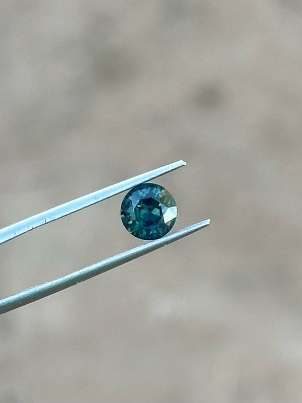 1.3ct Australian Parti Sapphire