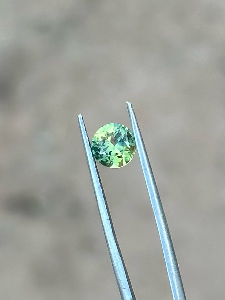 1.3ct Australian Parti Sapphire