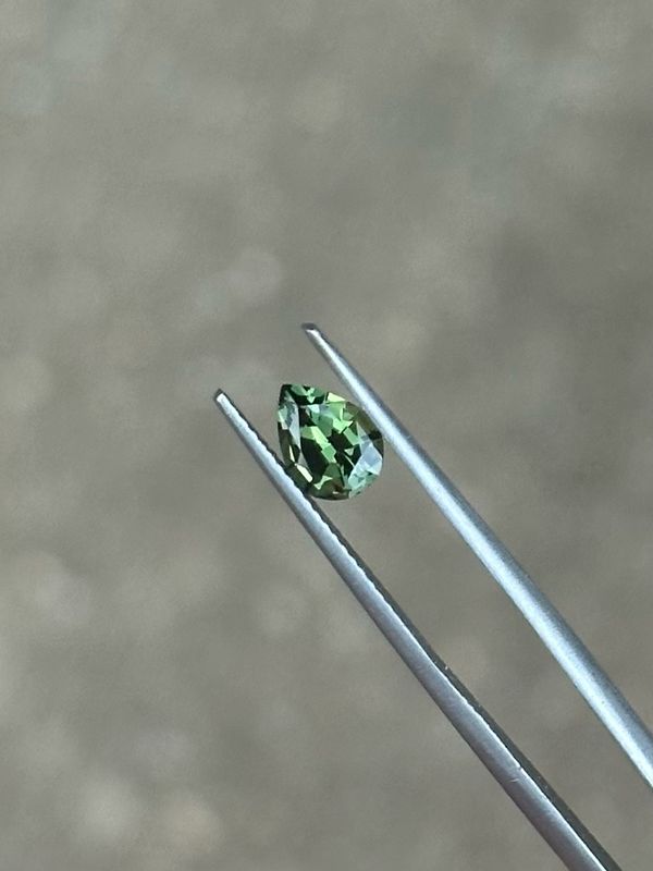1ct Green Australian Sapphire