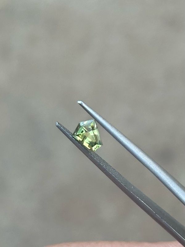 0.85ct Green Australian Sapphire