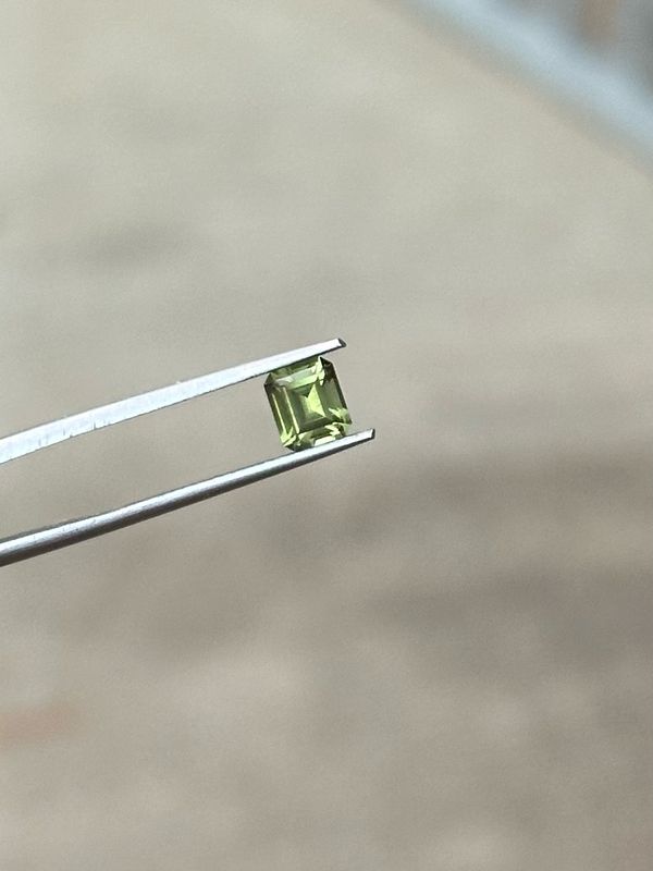 0.95ct Green Australian Sapphire