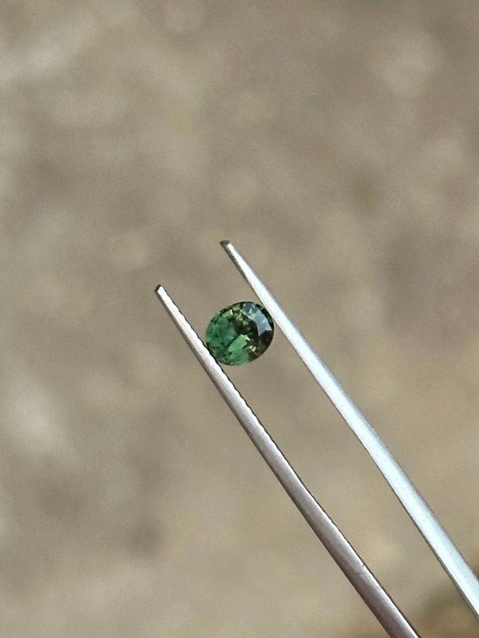 0.5ct Green Australian Sapphire