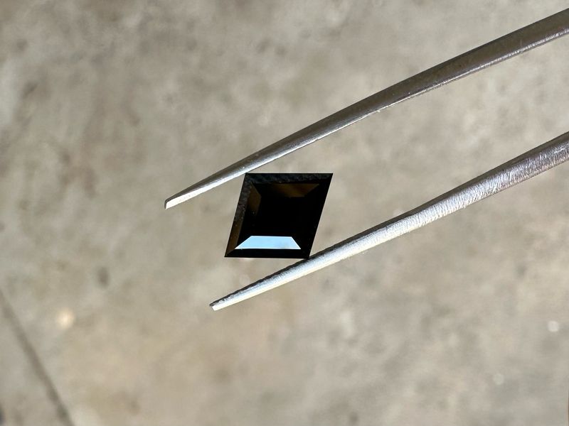 2.52ct Black Australian Spinel