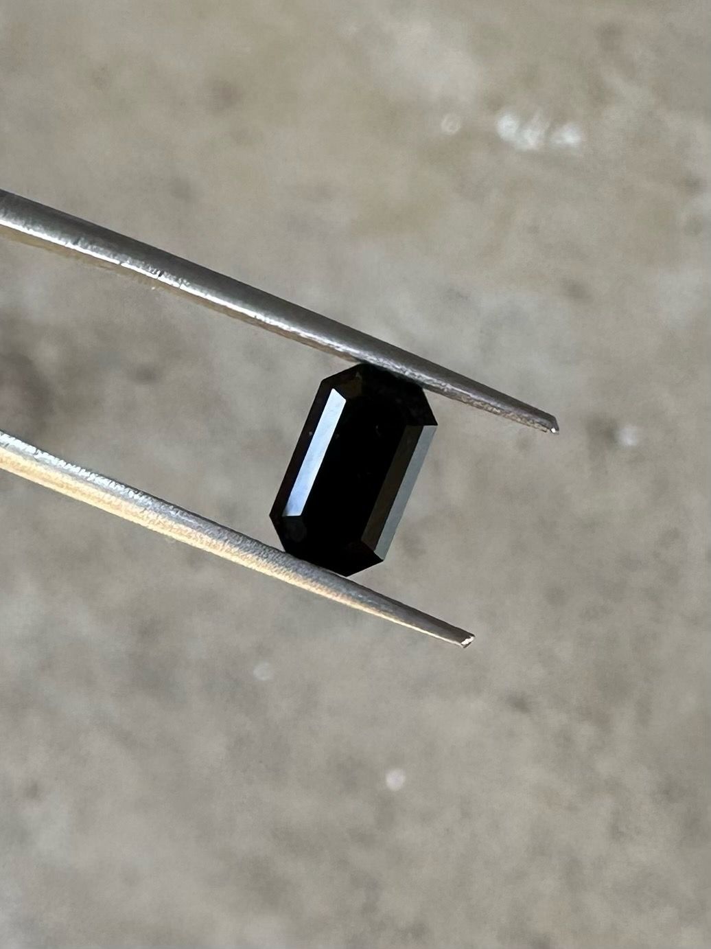 1.73ct Black Australian Spinel