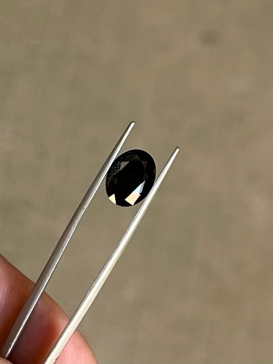 4.47ct Black Australian Spinel