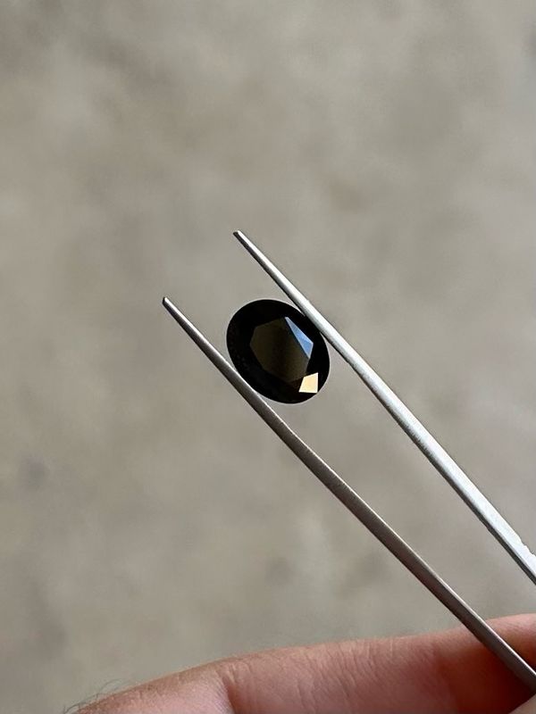 5.69ct Black Australian Spinel