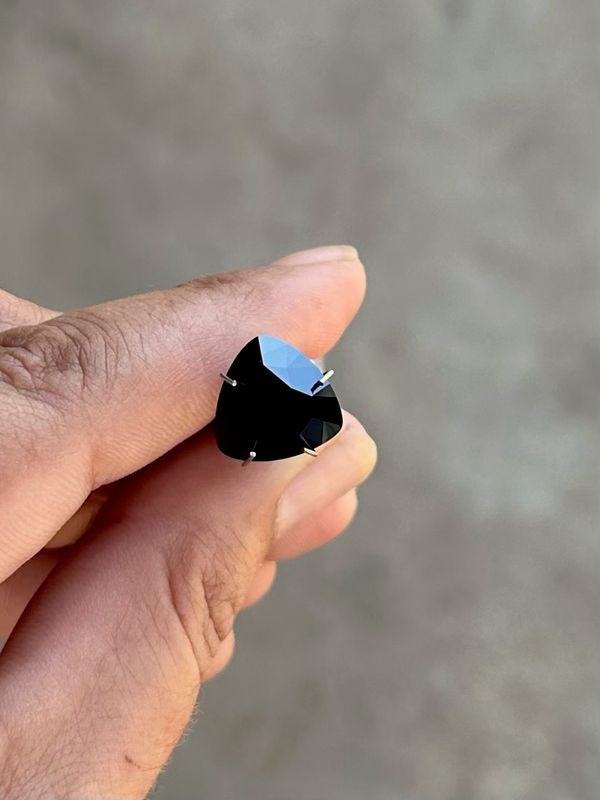 10.2ct Black Australian Spinel