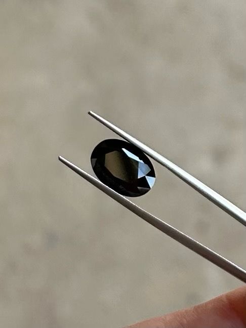 6.72ct Black Australian Spinel
