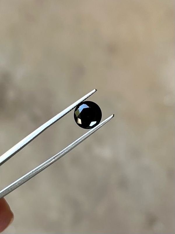 2.6ct Black Australian Spinel