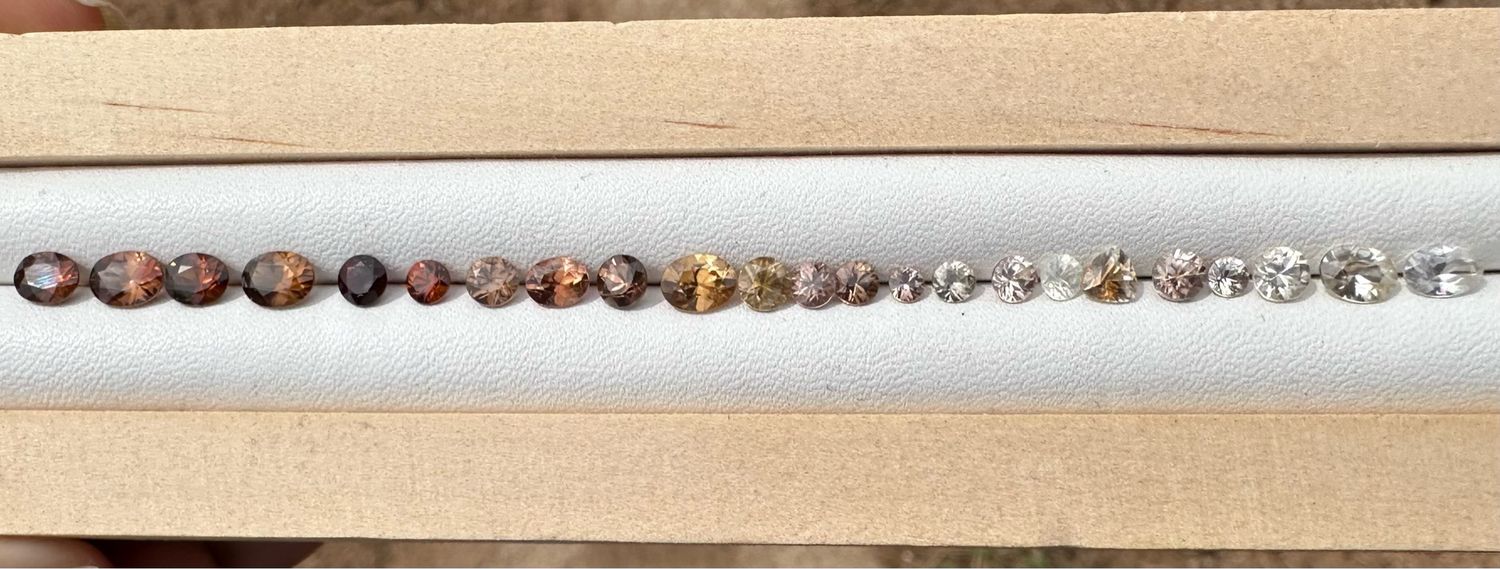 8.9ct  Australian Zircon Parcel