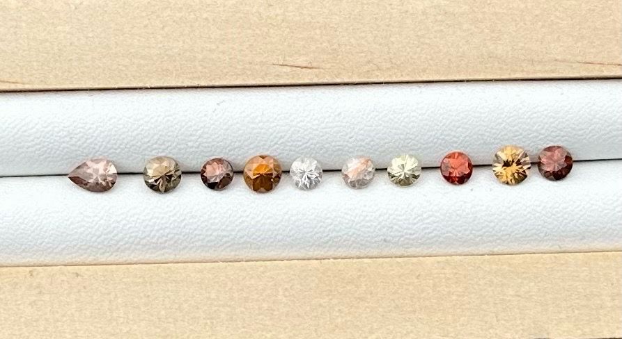 3.9ct  Australian Zircon Parcel