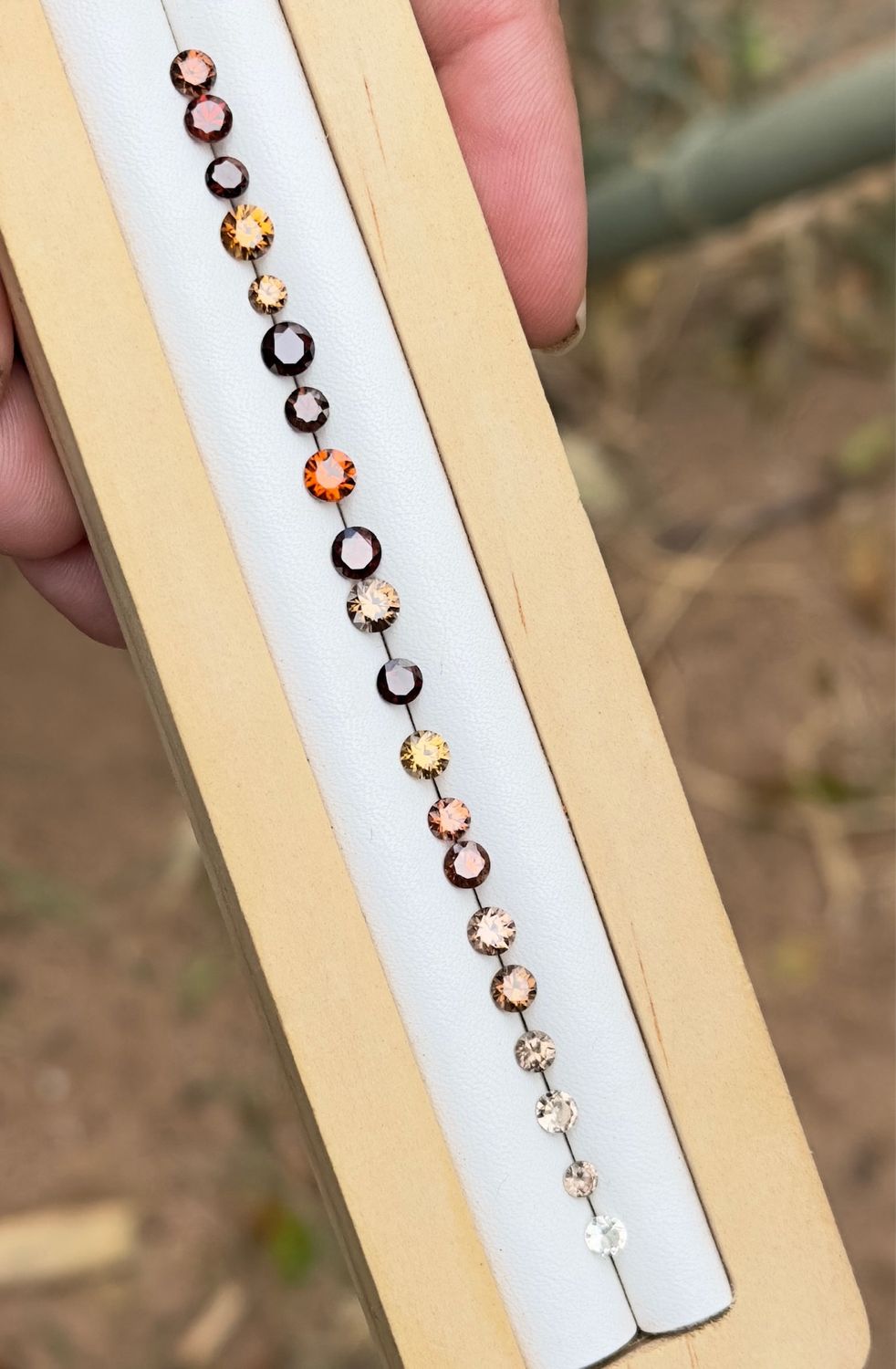 7.6ct  Australian Zircon Parcel