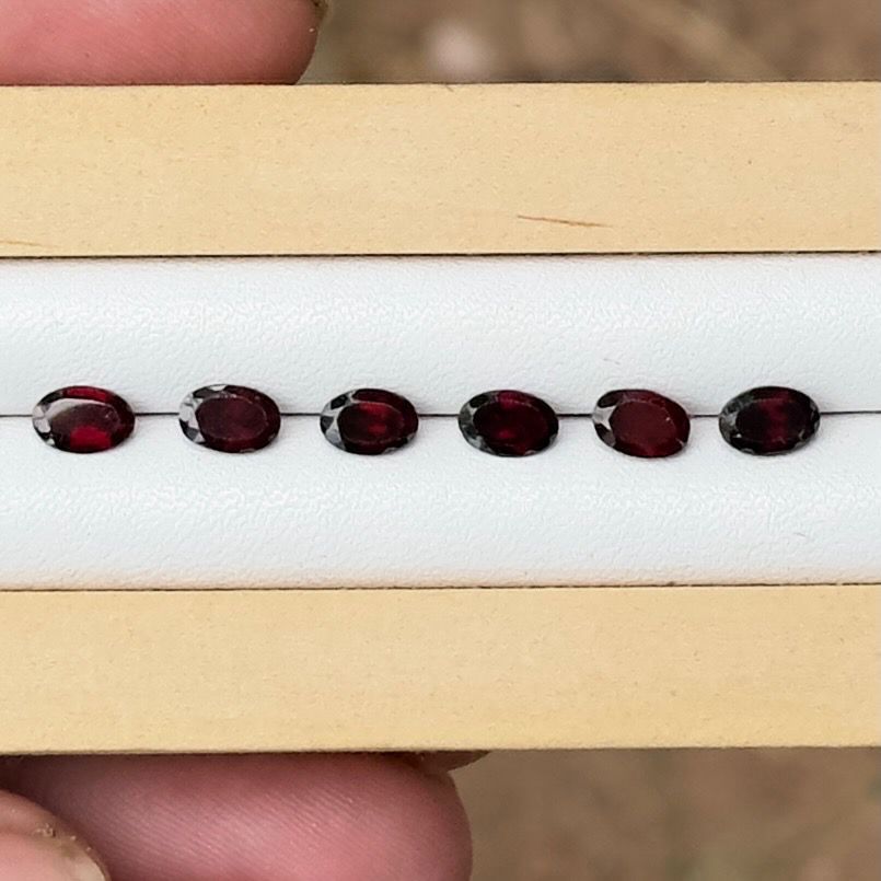 3.6ct  Australian Garnet Parcel