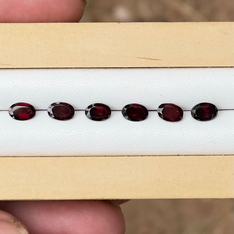 3.6ct  Australian Garnet Parcel