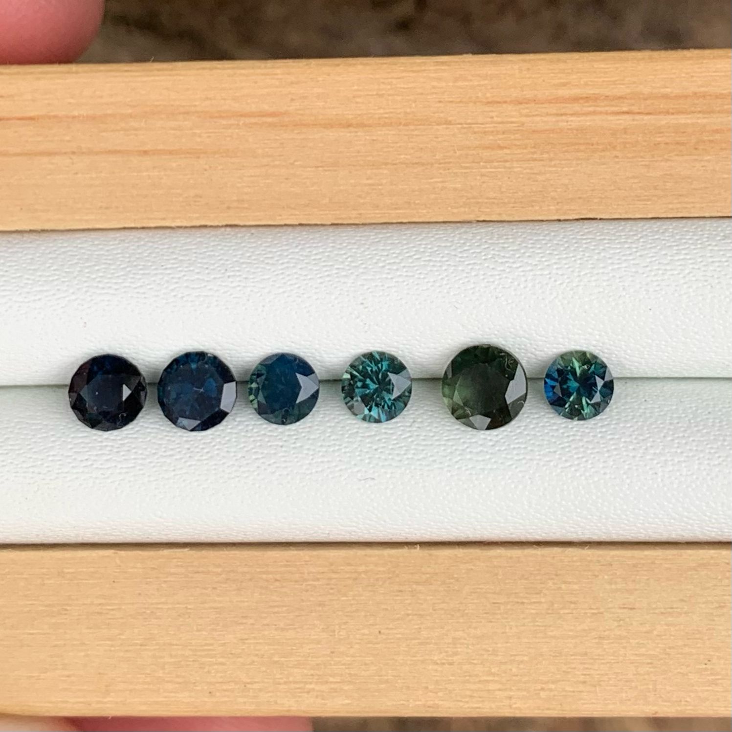2.7ct Australian Sapphire Parcel