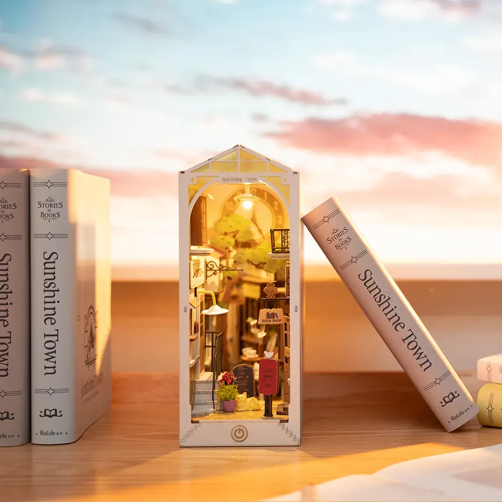 Sunshine Town - Book nook