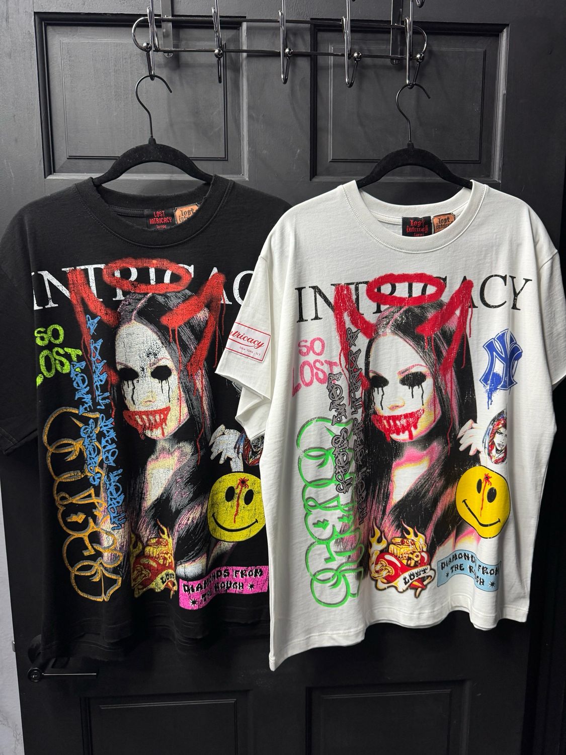 Lost Intricacy ‘Front mag’ Tee