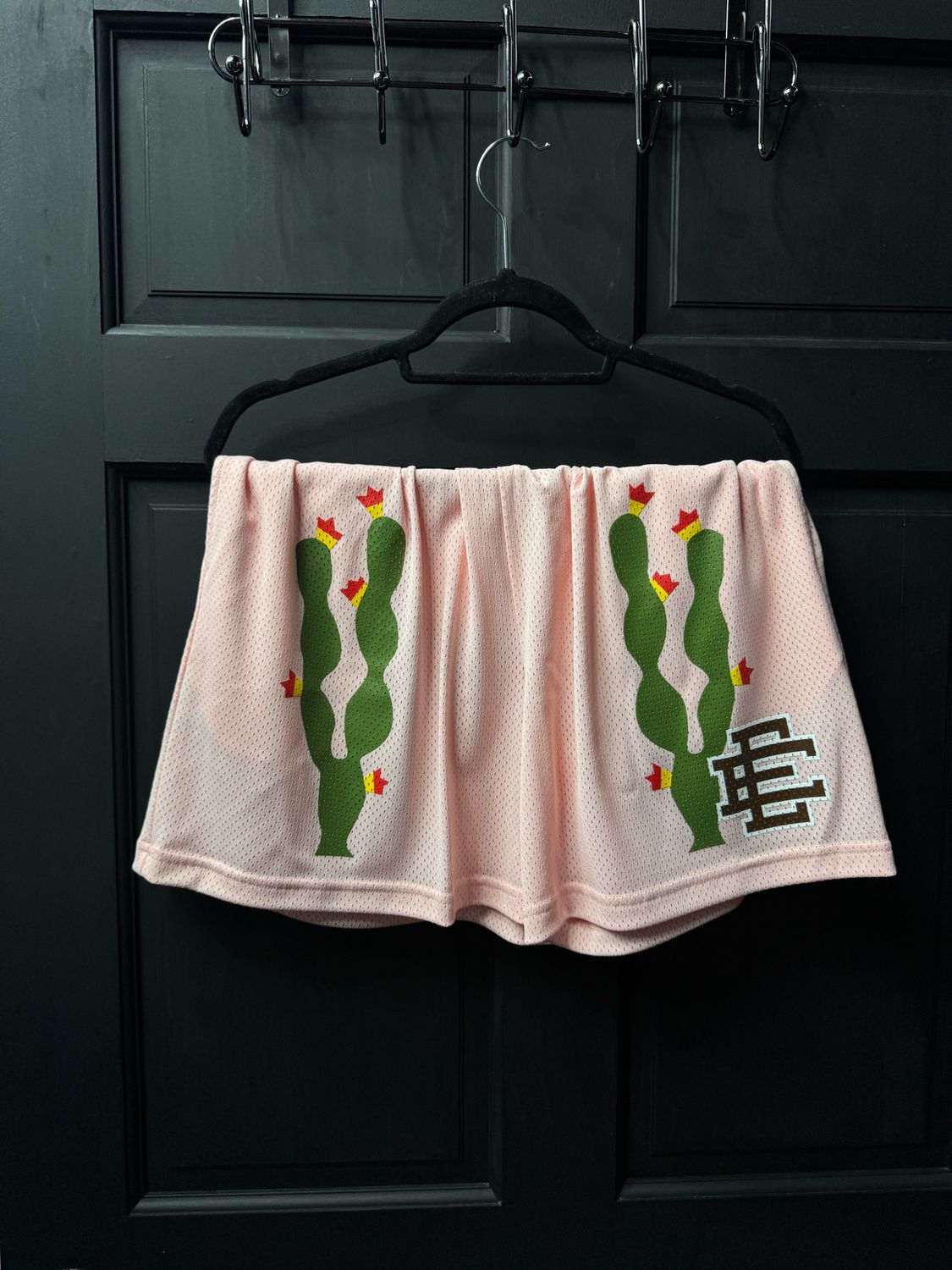 EE Las Vegas Exclusive