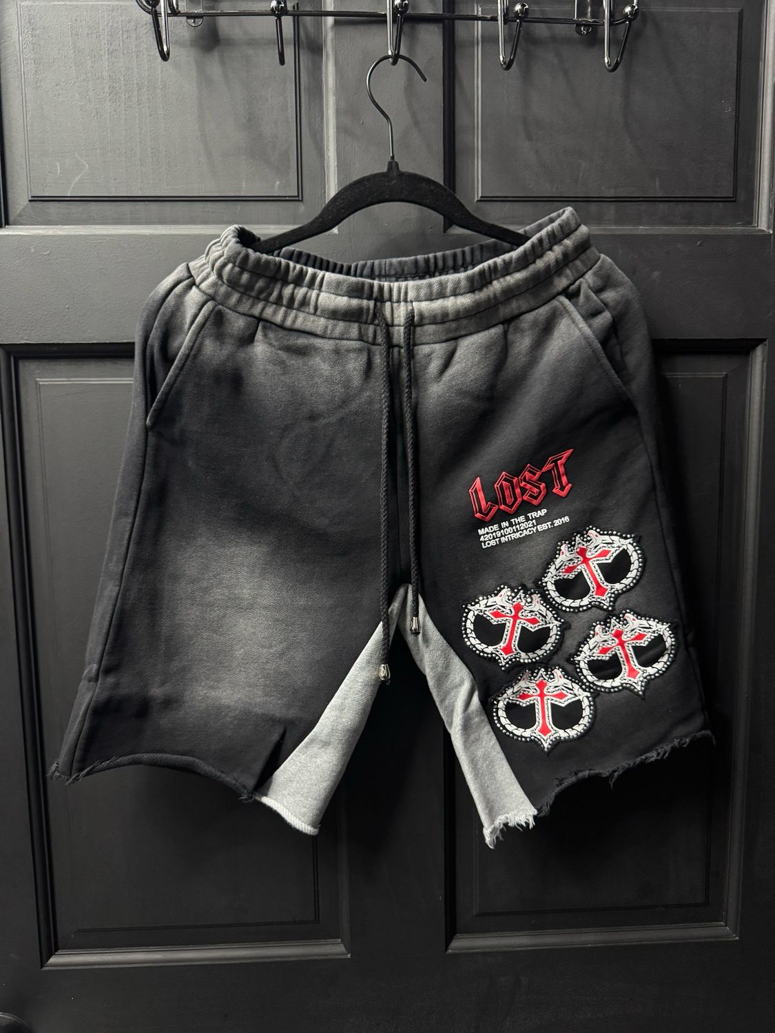 Lost Intricacy Mitt Shorts