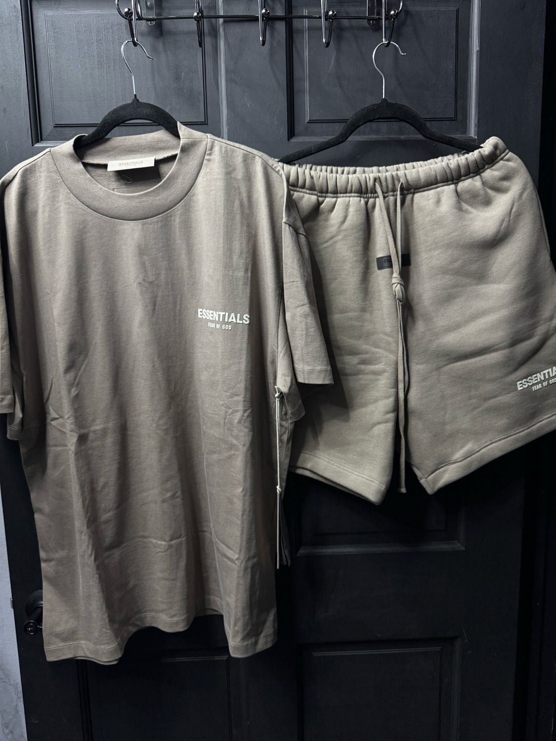 Essential Set