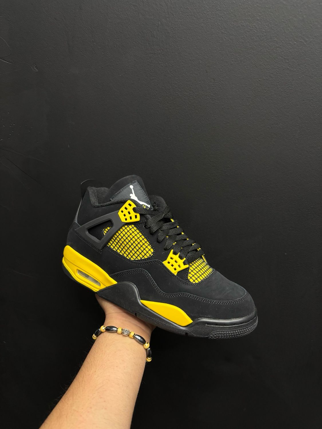 Jordan 4 Thunder