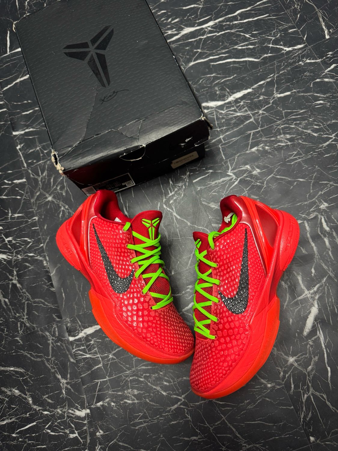 Kobe Reverse Grinch