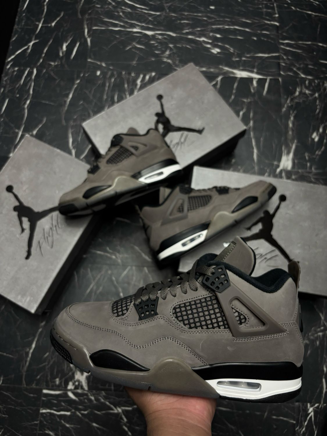 Jordan 4 ‘Cave Stone’