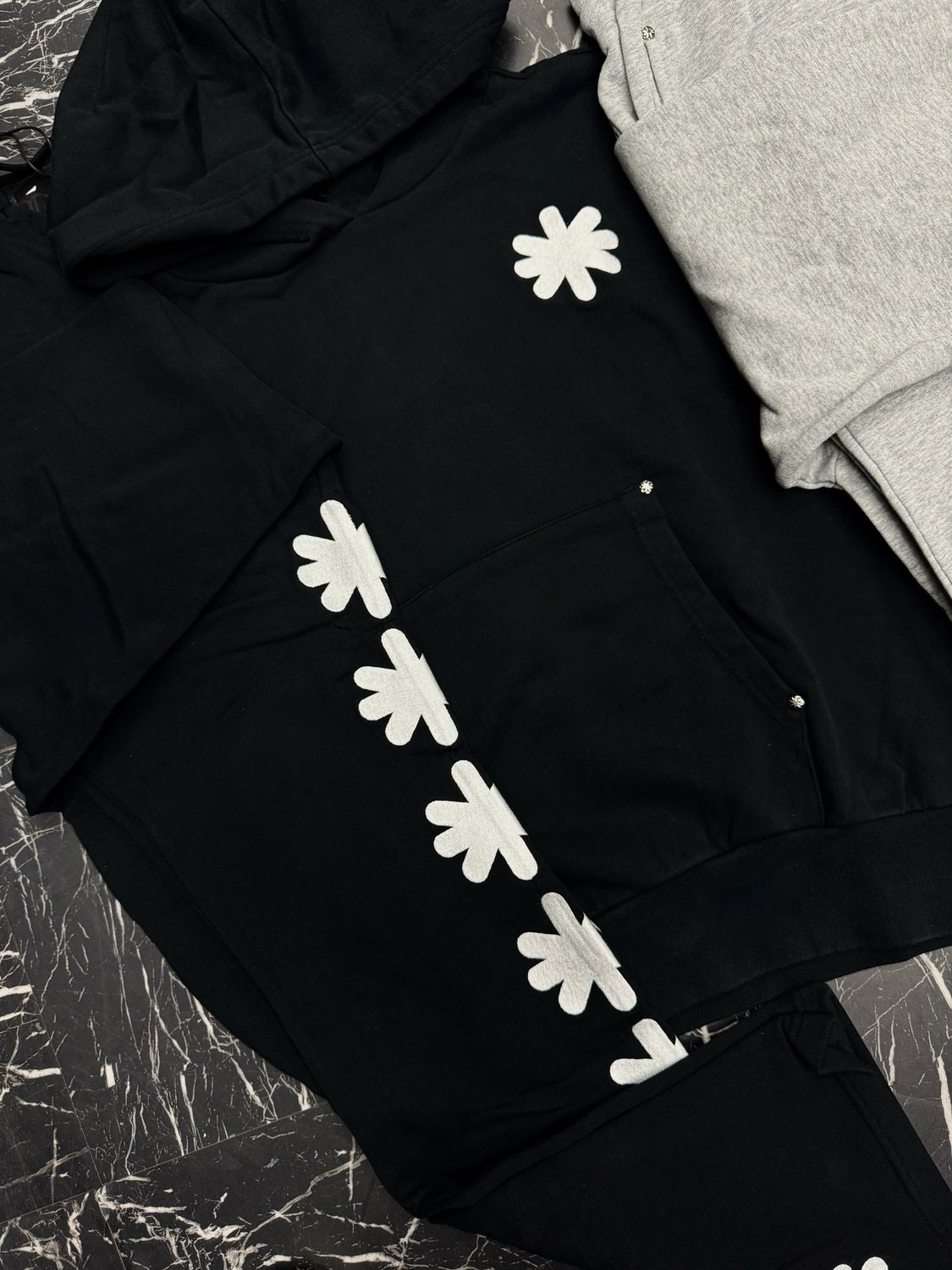 Lost Shadow Sweatsuit Black/white