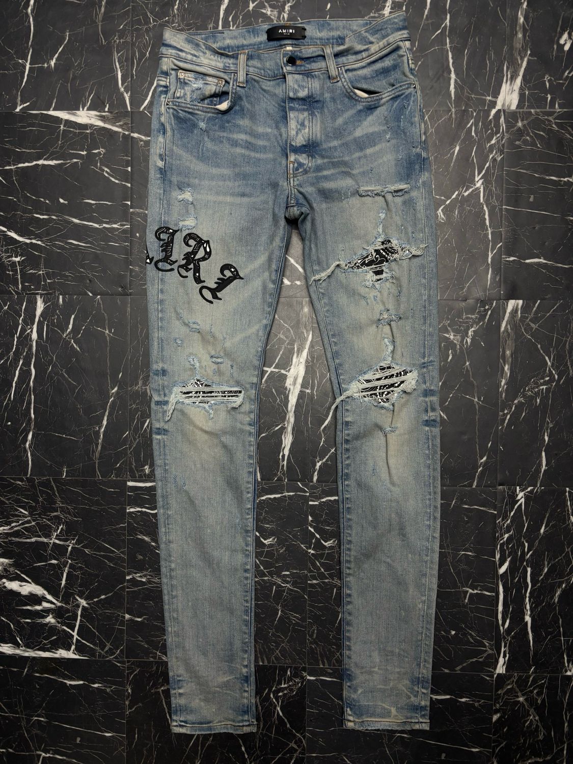Amiri Old English Patch Jeans sz 31