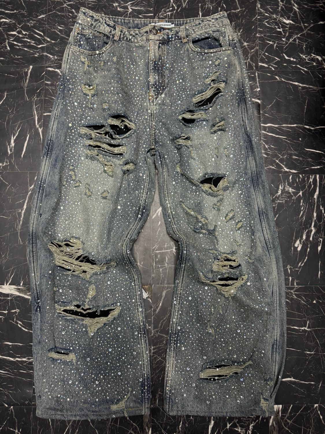 Vale Forever Distresses Vvs Jeans