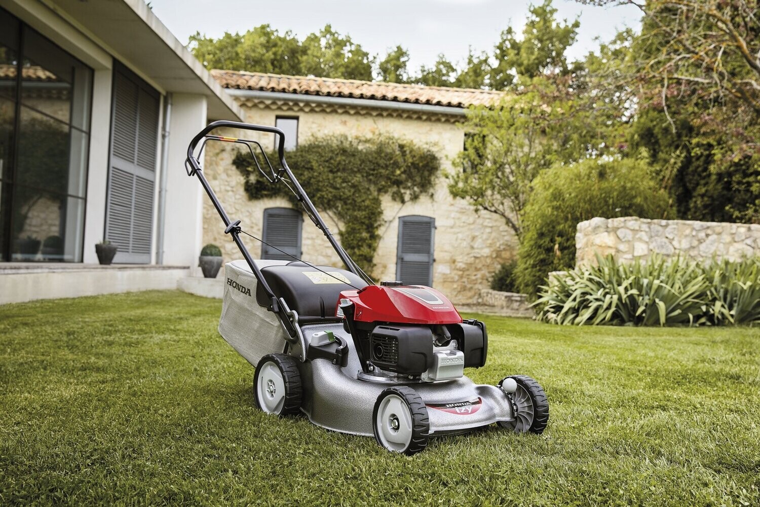 Honda Izy HRG 466 PK Push Petrol Rotary Lawnmower
