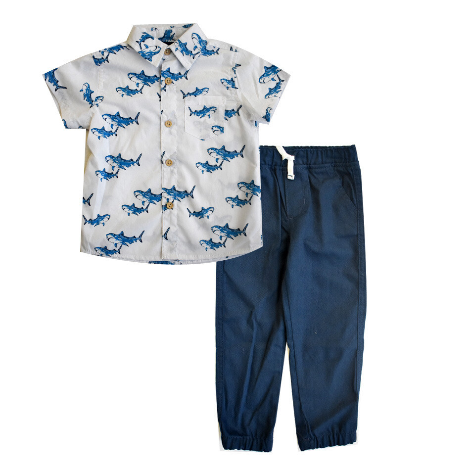 Conjunto Childrens pantalón con pita y camisa tiburones