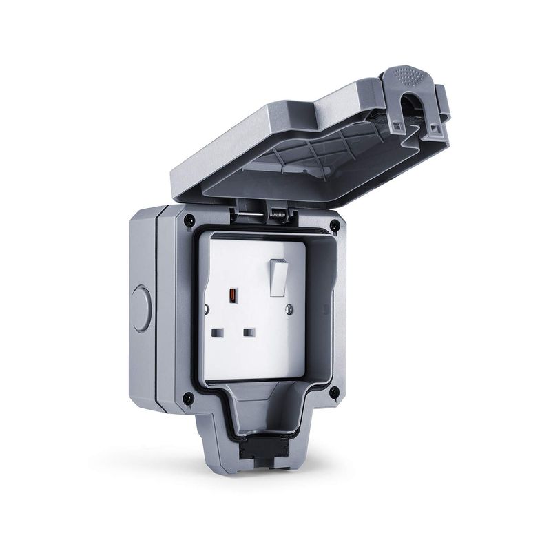 Weatherproof socket 13 a single بلاك 13امبير مطري