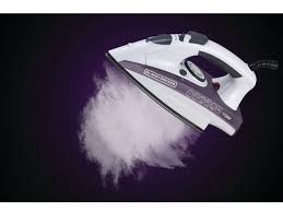 B+D Steam Iron 1750W مكواة
