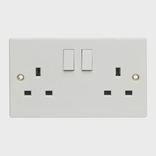 13A 2 Gang Switched Socket مقبس مزدوج 13 أمبير