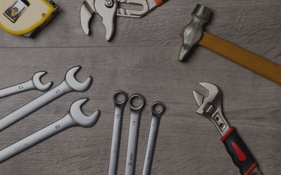 Tools &amp; Hardware🧰