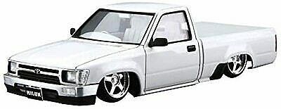 85 Toyota Hilux RN80 Lowride Pickup Truck Plastic Model Kit