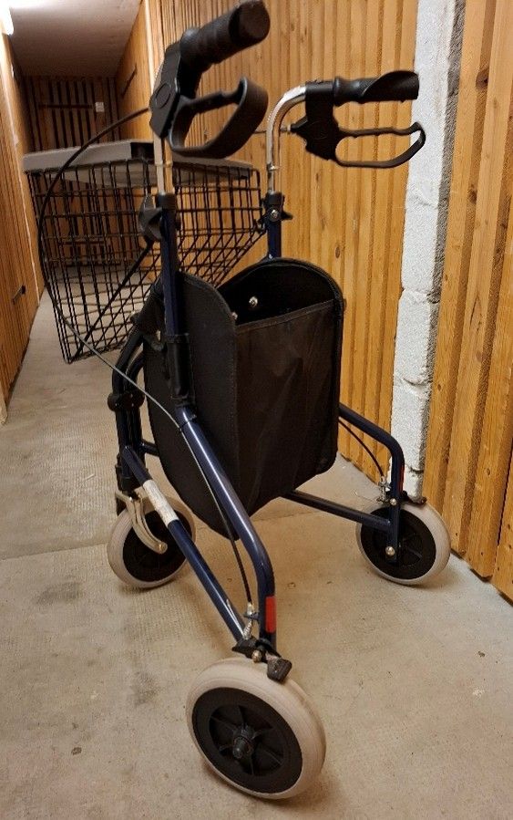 Rollator Delta trois roues