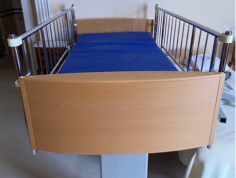 Lit médicalisé  électrique avec matelas anti-escarres