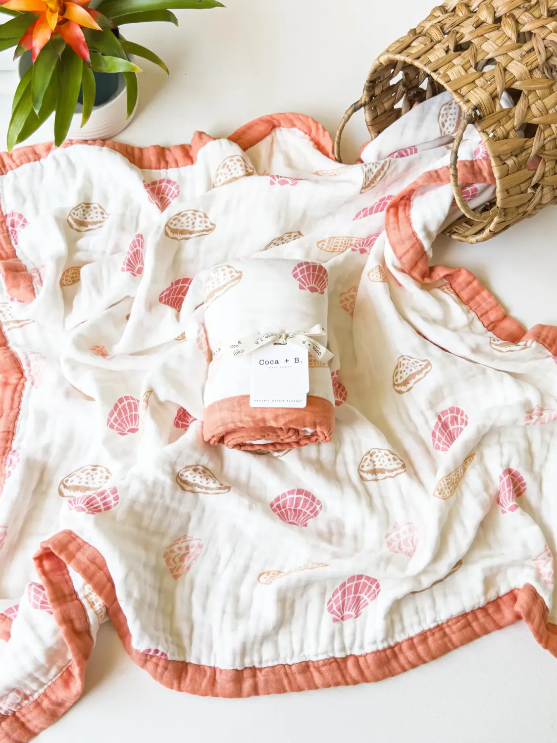 Seashell Print Organic Bamboo Muslin Blanket