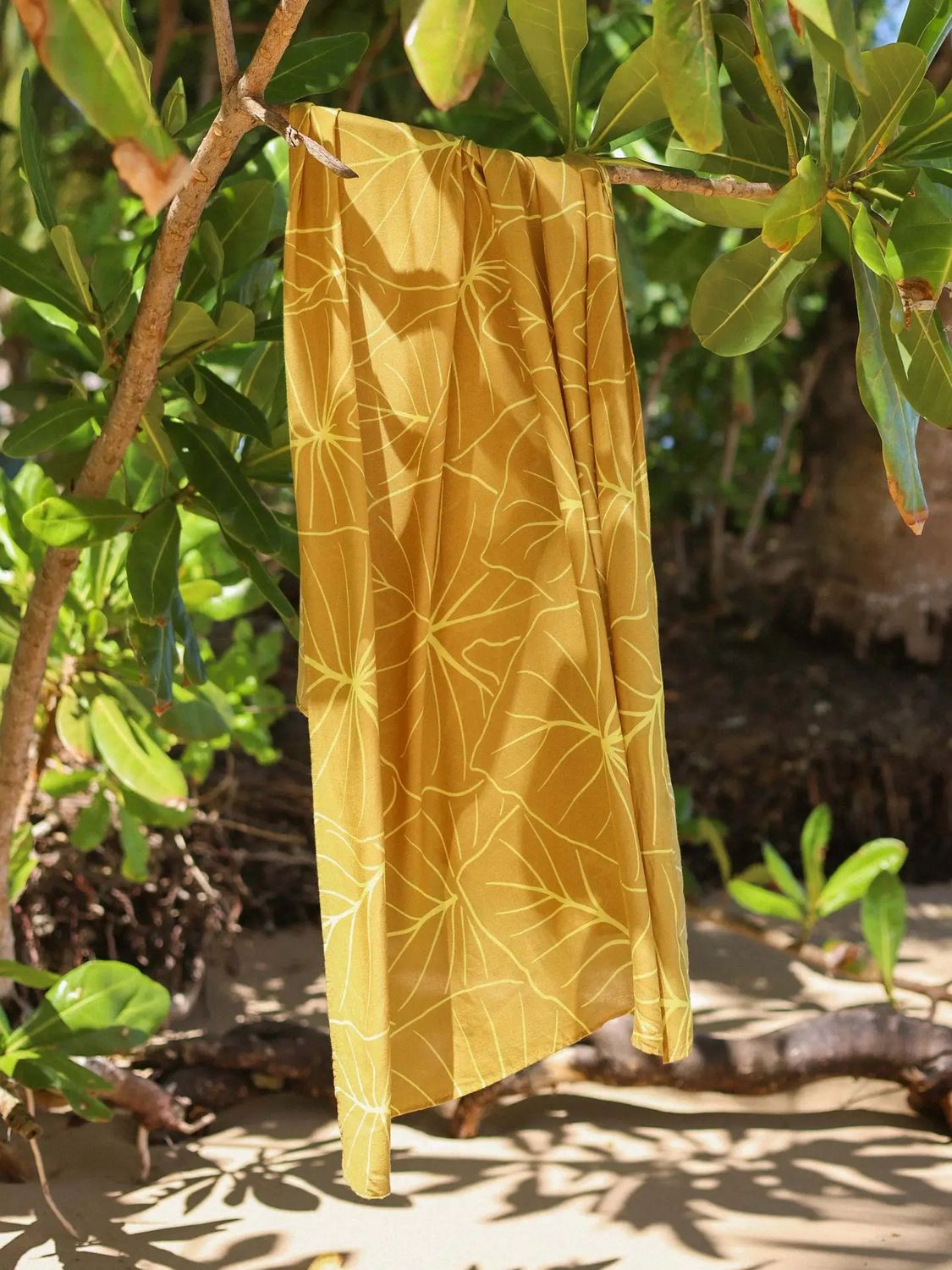 Kalo Print Pareos, Color: Kalo Glow