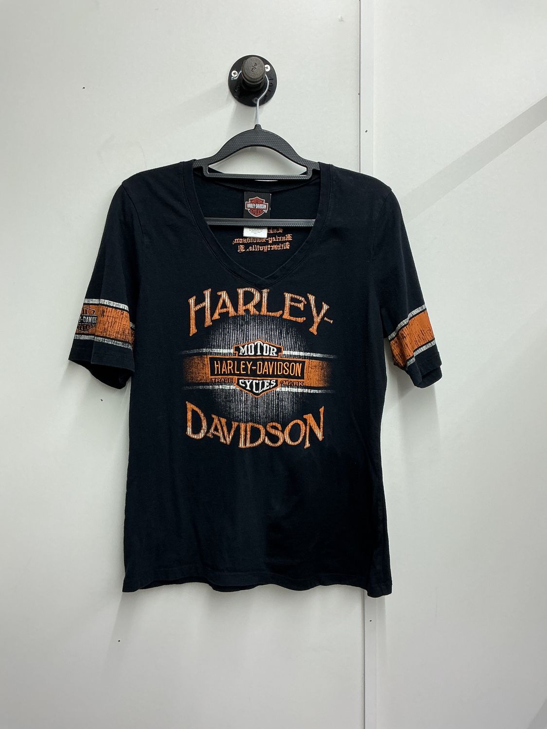 10001 HD Women's Black &amp; Orange B&amp;S  Lake Shore IL Short Sleeve Large