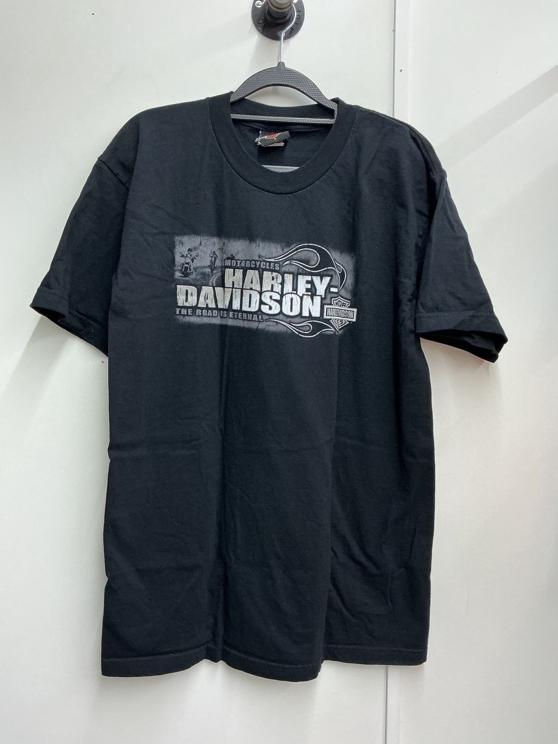 10223 HD Men's Black W/ Grey B&amp;S The Road Is Eternal T-Shirt Large